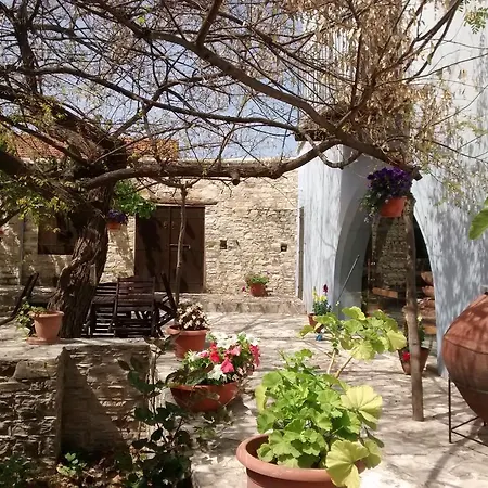 Garden Kamara House Country house Larnaca