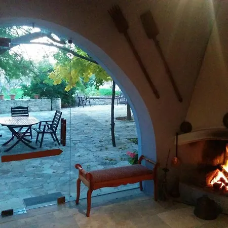 Garden Kamara House *
