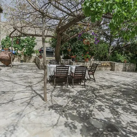 Garden Kamara House Larnaca